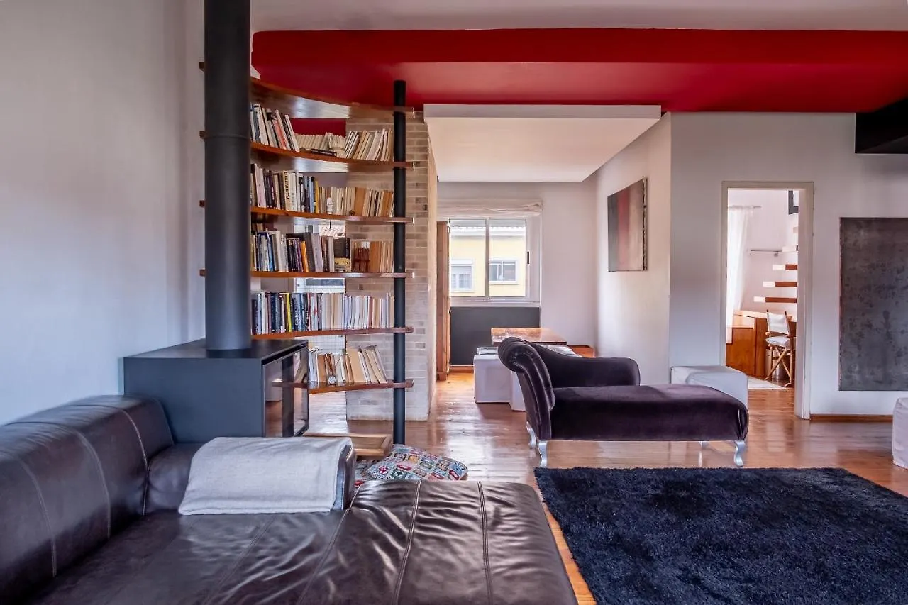 Double Floor Penthouse-Stylish Apartment Lisbon