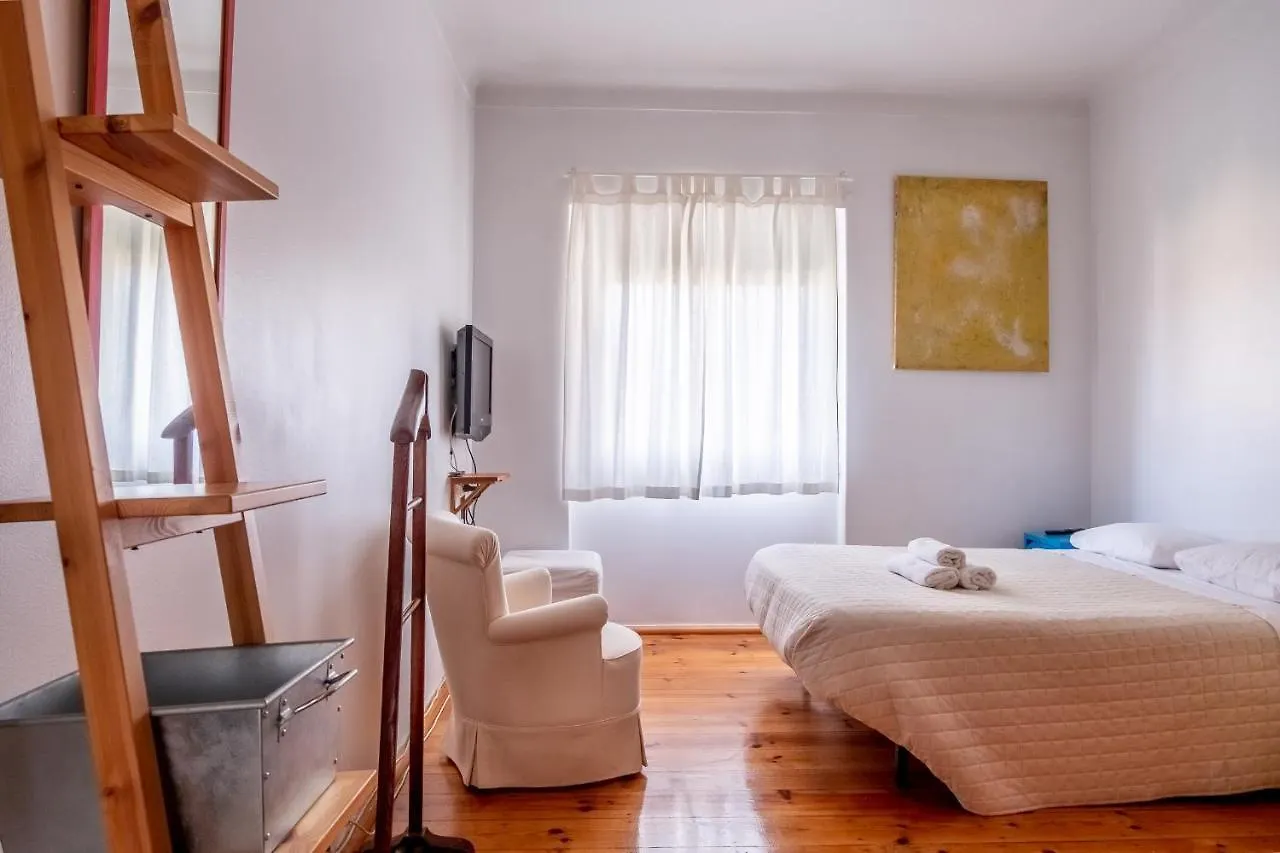 Double Floor Penthouse-Stylish Apartment Lisbon