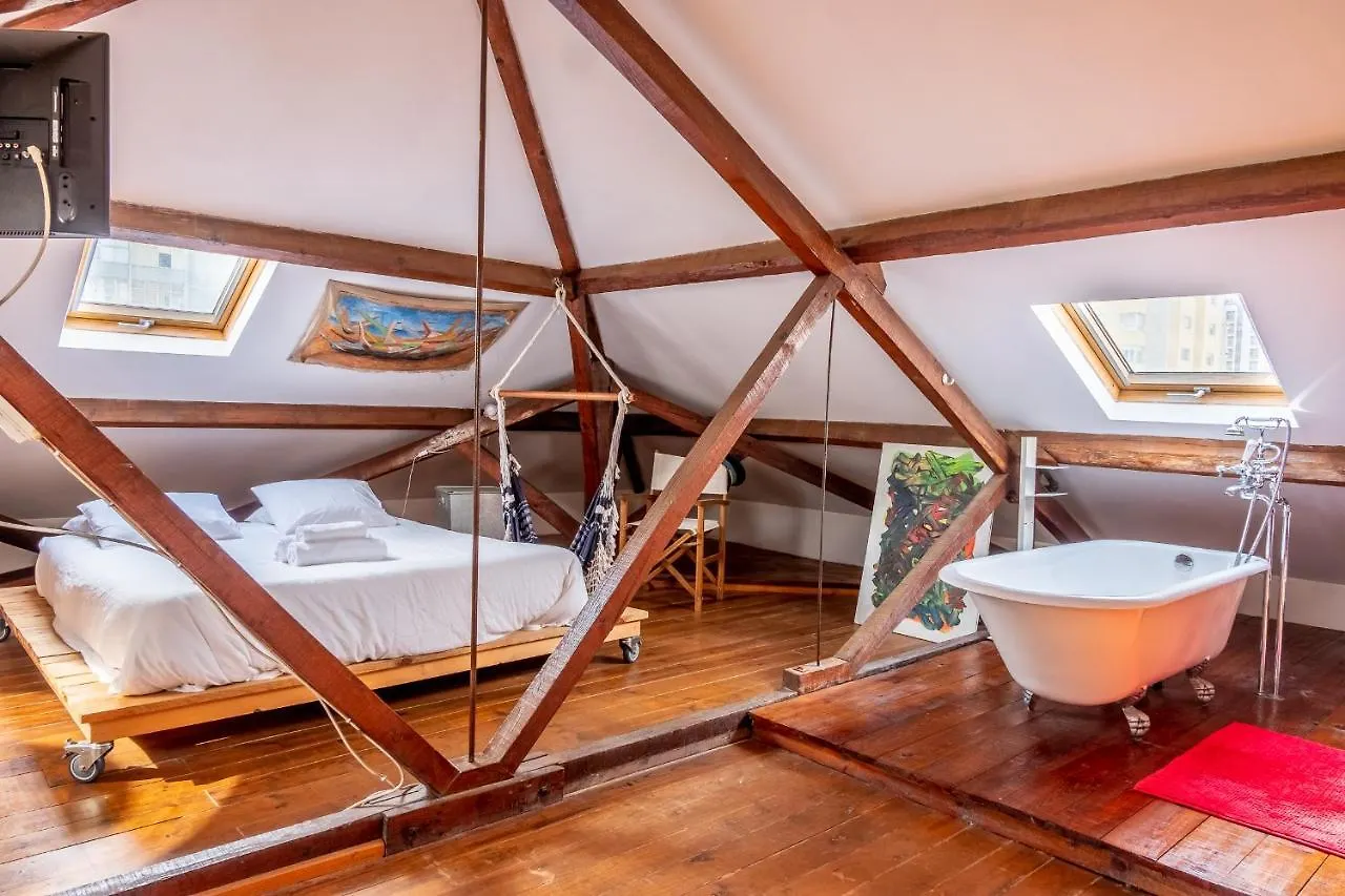 Double Floor Penthouse-Stylish Apartment Lisbon