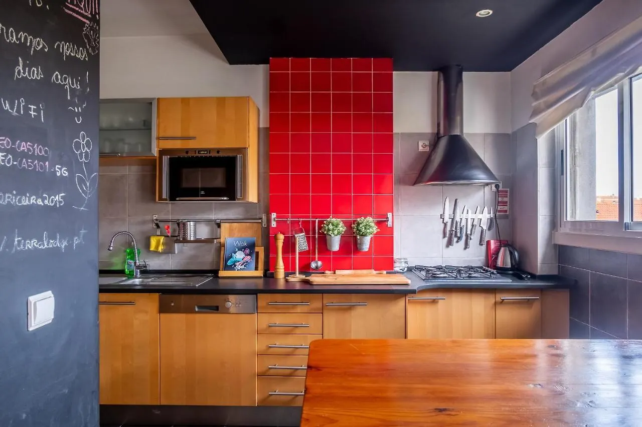 Double Floor Penthouse-Stylish Apartment Lisbon